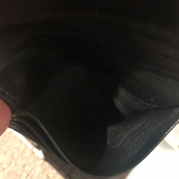 GUCCI Black Bi-fold Men’s Wallet - Picture 6 of 12